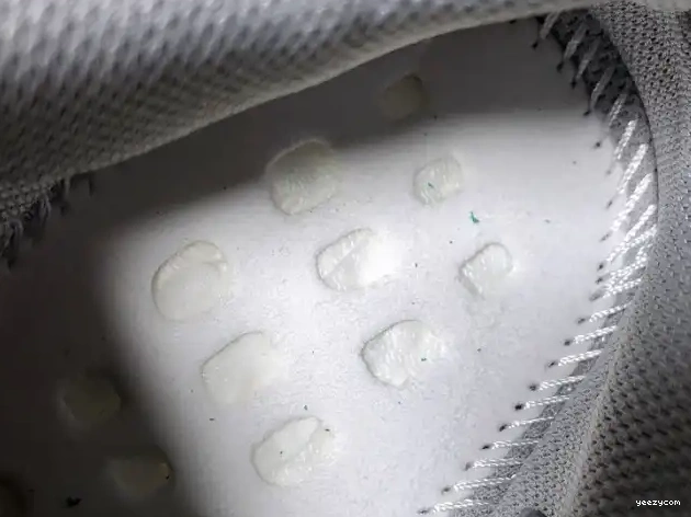 Boost Adidas 'Inertia' Yeezy FW2549 700 V2 0630